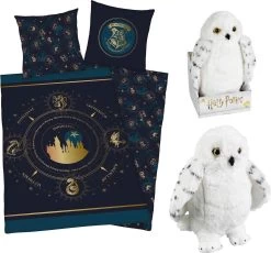 Herding Harry Potter Hogwarts - Dekbedovertrek - 140/200 Cm - Golden Logo - Katoen - Dubbelzijdig - Met Pluche Hedwig Uil Knuffel 28 Cm