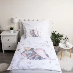 Disney Dumbo BABY Dekbedovertrek, Stars - 100 X 135 Cm - Katoen -Beddengoed winkel 1200x1200 80