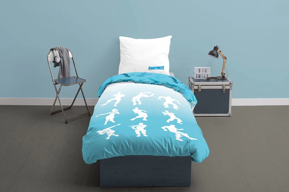 Fortnite Shuffle Blauw - Dekbedovertrek - Eenpersoons - 140 X 200 Cm - Blauw/Wit 4 Fortnite Shuffle Blauw - Dekbedovertrek - Eenpersoons - 140 X 200 Cm - Blauw/Wit - Afbeelding 4