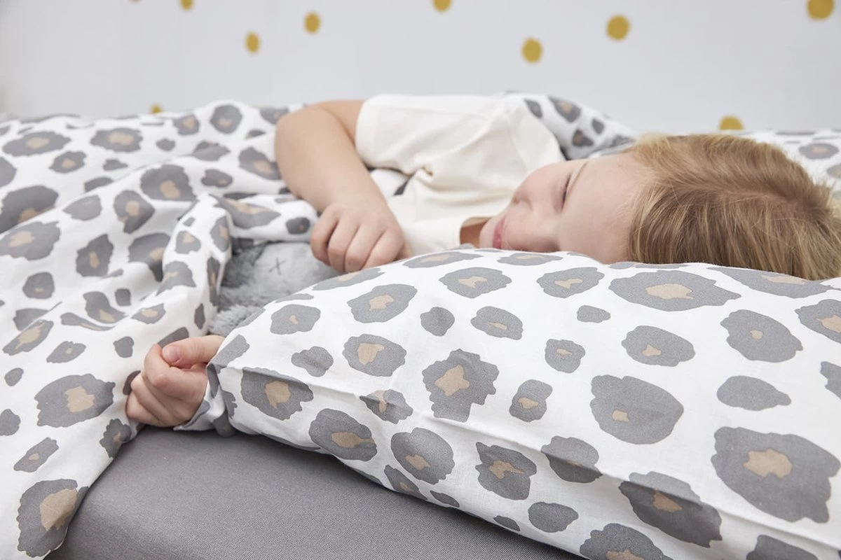 Meyco Panter Dekbedovertrek Ledikant - Neutral - 100x135cm 3 Meyco Panter Dekbedovertrek Ledikant - Neutral - 100x135cm - Afbeelding 3